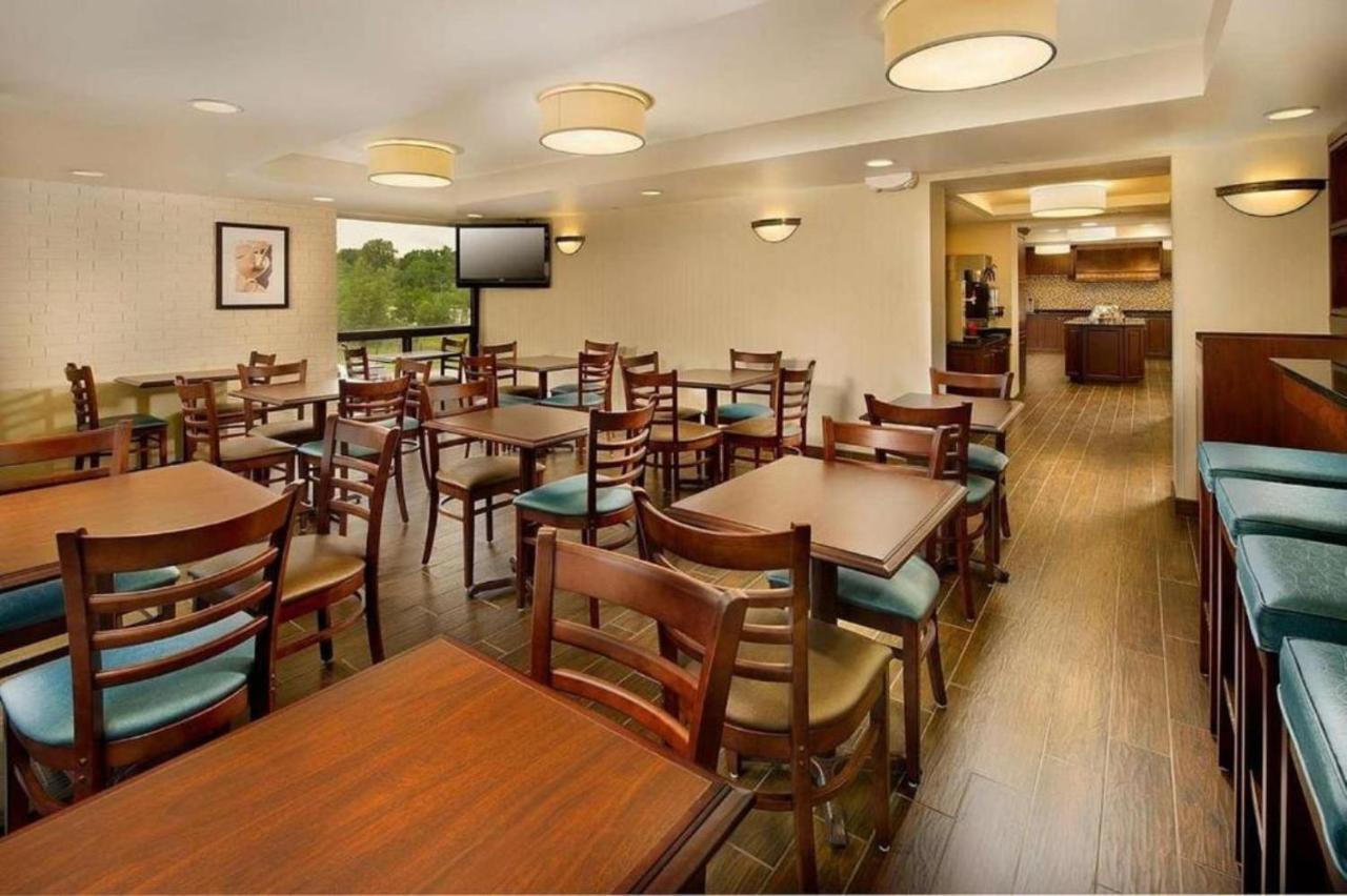 Hotel Lotus Kansas City Stadium Екстер'єр фото